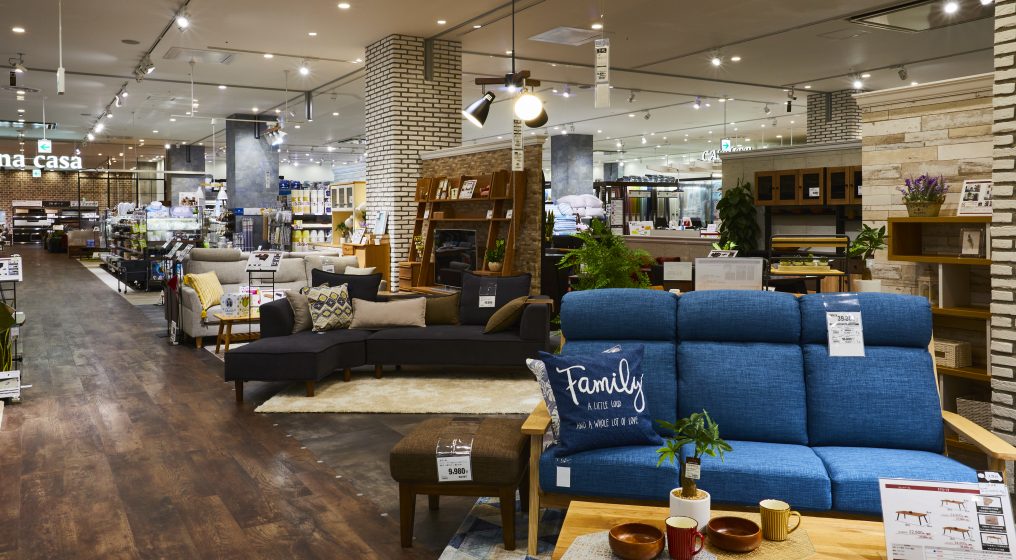 マナベインテリアハーツ イオンモール川口店 株式会社バウハウス丸栄 店舗デザイン、店舗設計、店舗内装