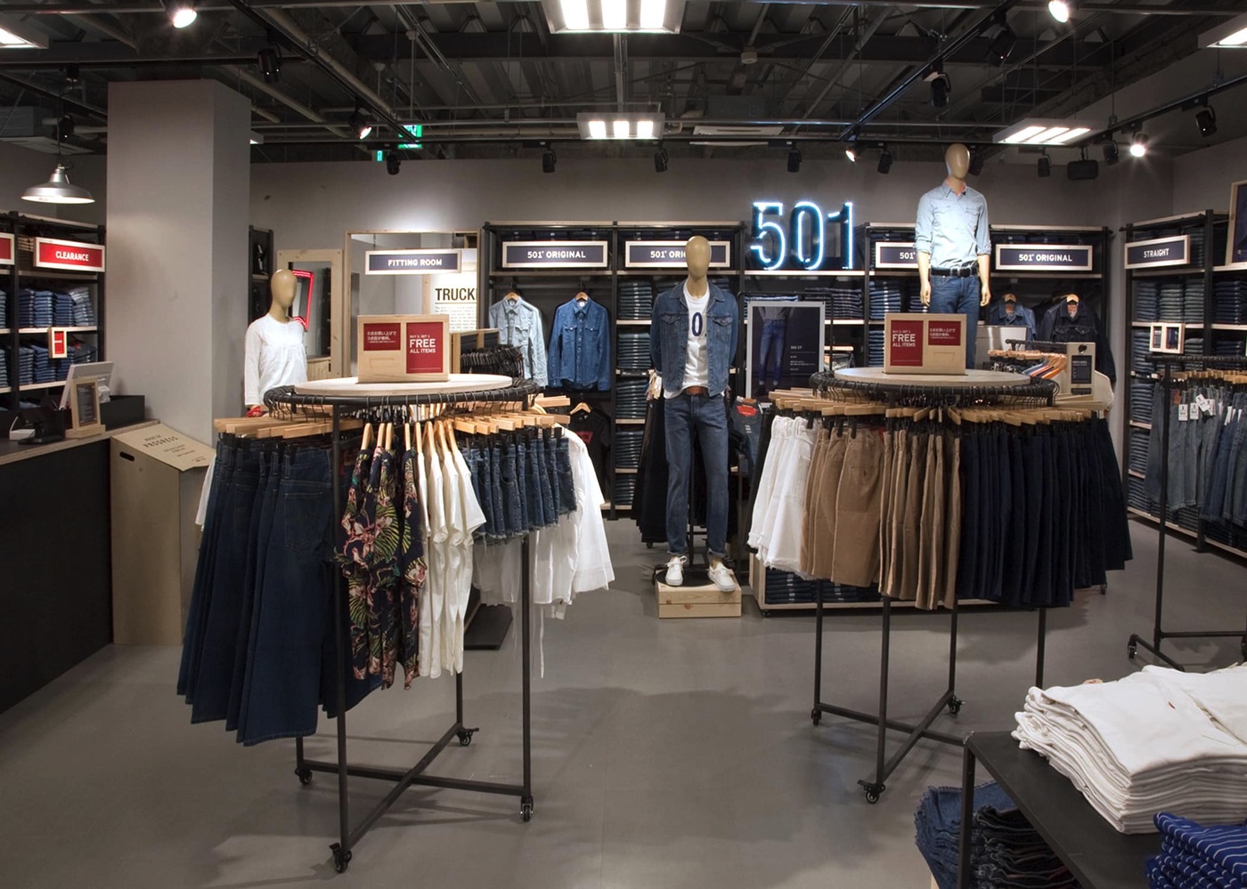Levi’s® FACTORY OUTLET 三井アウトレットパーク ジャズドリーム長島 株式会社バウハウス丸栄 店舗デザイン、店舗