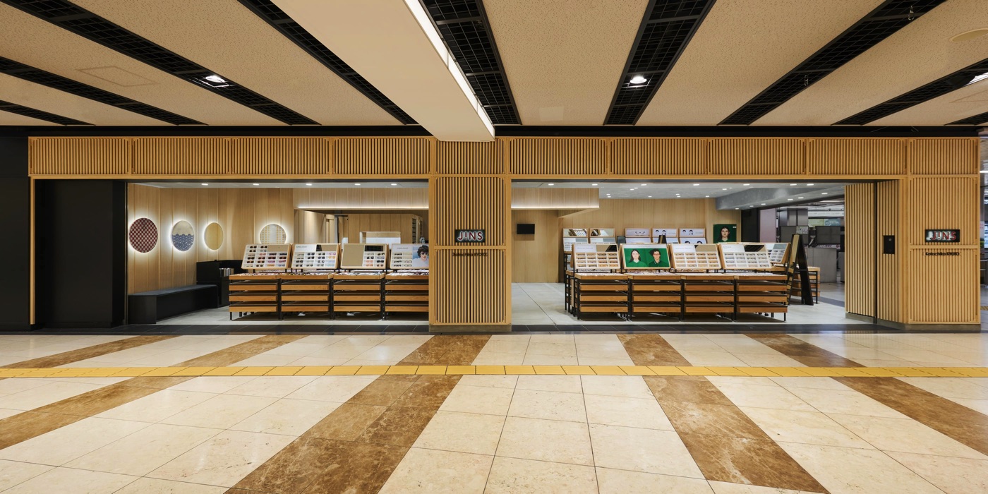 JINSコトチカ京都店 株式会社バウハウス丸栄 店舗デザイン、店舗設計、店舗内装